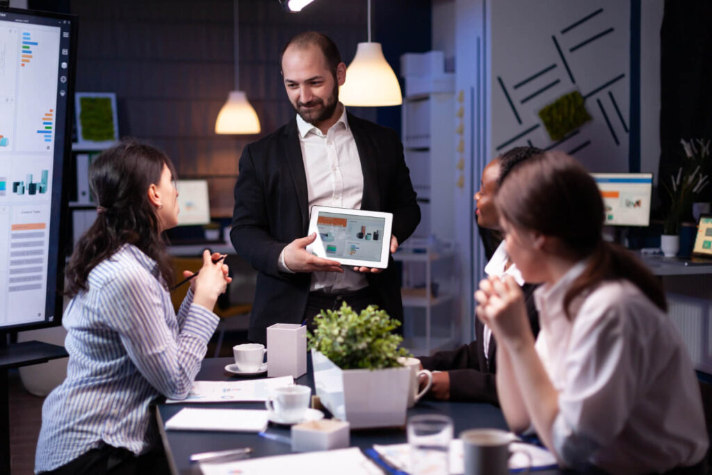 Digital marketing team discussing marketing strategy