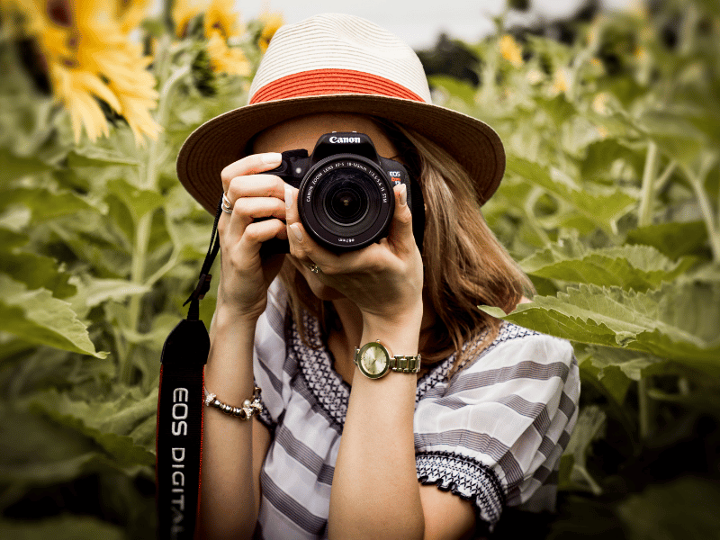 Photographer running a local business and reviewing its online marketing